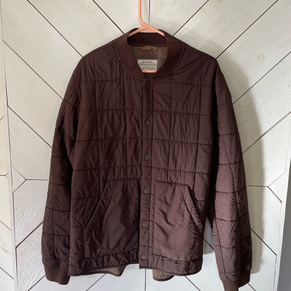 REI DOWN BUTTON DOWN JACKET